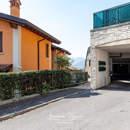 Il Giardino Di Laura Apartment Costa Volpino Luaran gambar